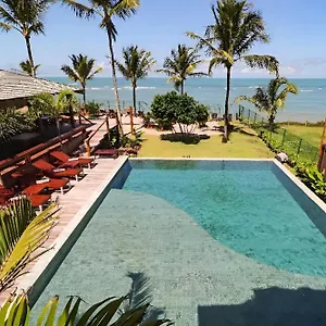 https://santa-aldeia-hotel.hotelsportoseguro.com